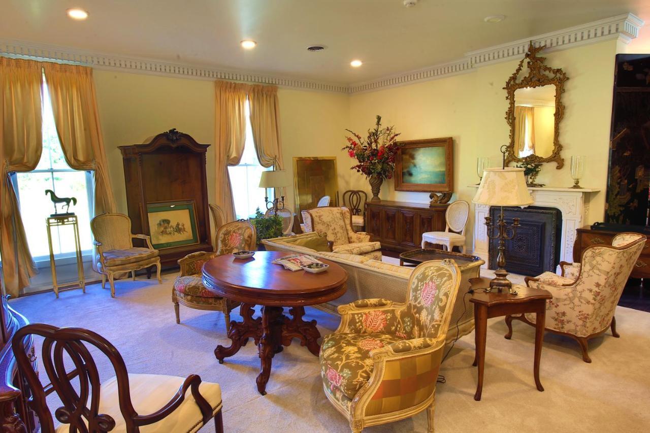 Inntiquity, A Country Inn Logansport Extérieur photo