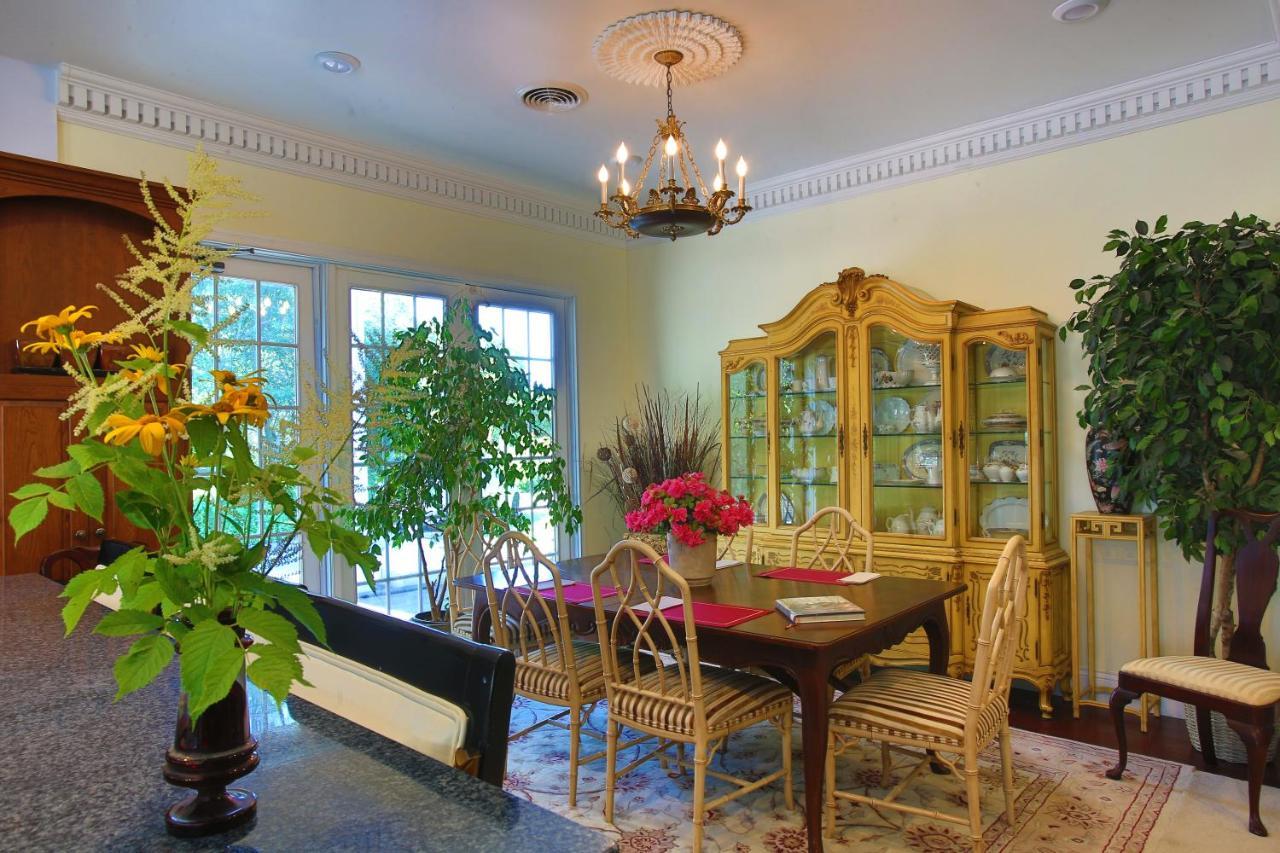 Inntiquity, A Country Inn Logansport Extérieur photo