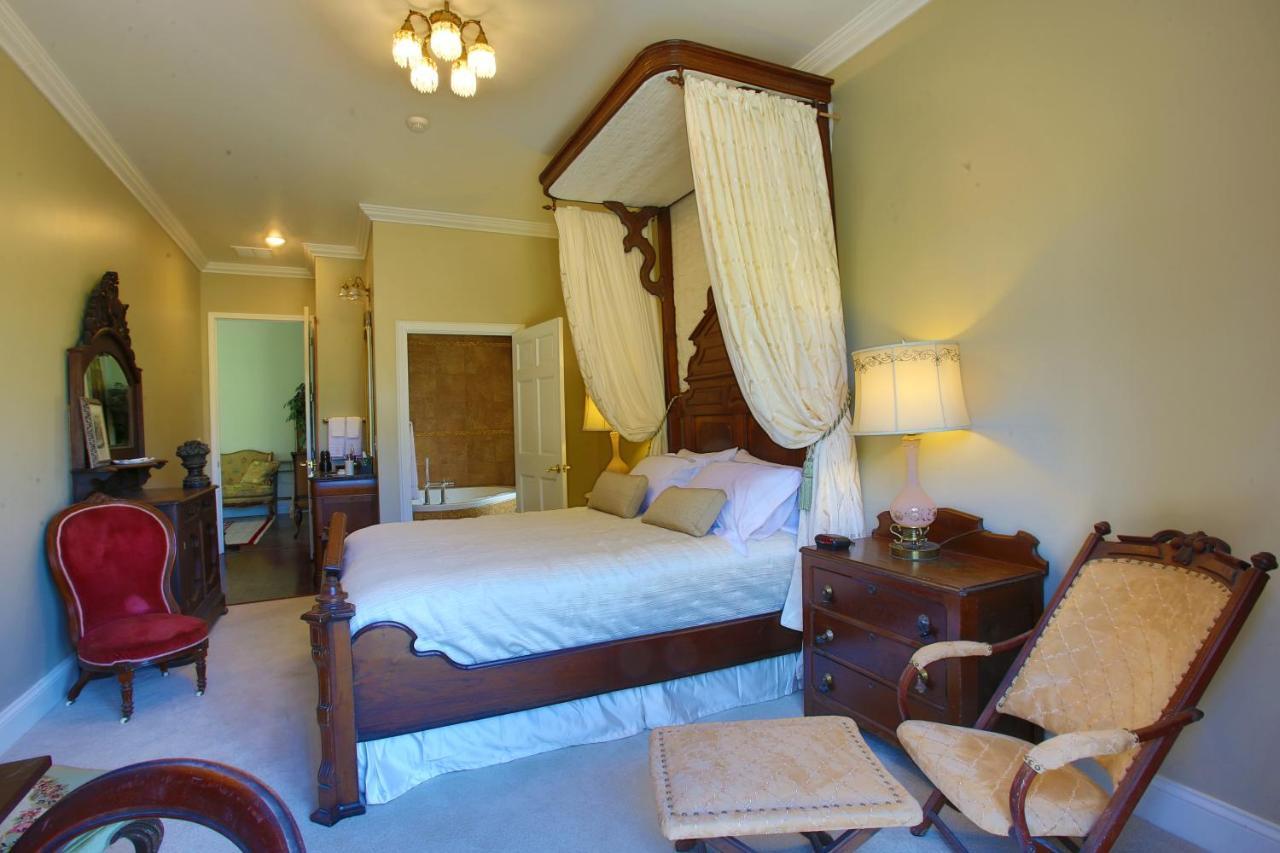 Inntiquity, A Country Inn Logansport Extérieur photo